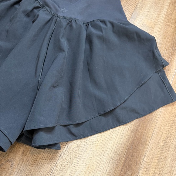 OFFLINE By Aerie Real Me Crossover Flowy Short Black Size XSmall - Picture 10 of 14